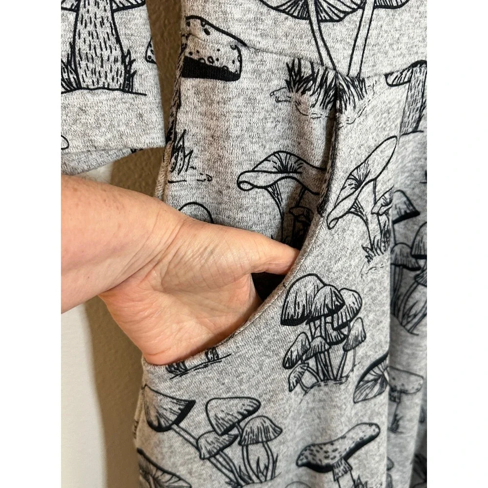 LA Soul‎ Knit Fit & Flare Dress Size M Gray Black Botanical 3/4 Sleeve Pockets - Picture 5 of 10